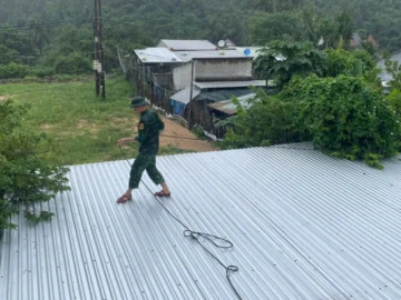 Bão số 13 đủ sức phá hủy nhà cấp bốn, nhà không kiên cố