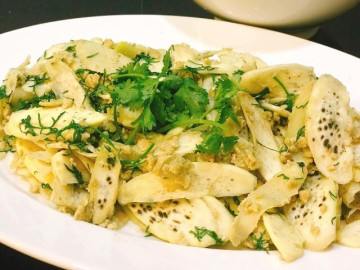 Loại củ được ví như "sâm trong nước" xưa mọc dại không ai lấy nay là đặc sản nổi tiếng của Ninh Bình, bán 50.000 đồng/bó