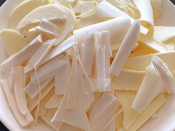 Thứ ai cũng vứt đi nay thành đặc sản lạ được dân thành phố ưa chuộng, giá 75.000 đồng/kg, tốt cho sức khỏe