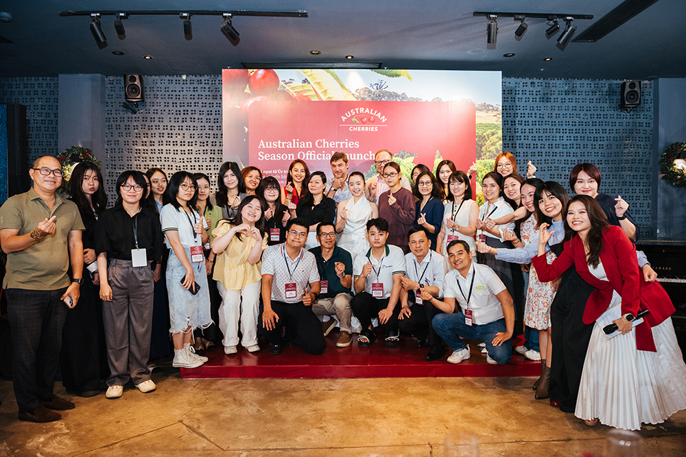 Sự kiện ra mắt mùa vụ Cherry Úc 2024/25 tại TP.HCM, nơi các đối tác và người tham dự cùng khám phá hành trình 72 giờ vận chuyển Cherry chất lượng từ vườn đến Việt Nam.