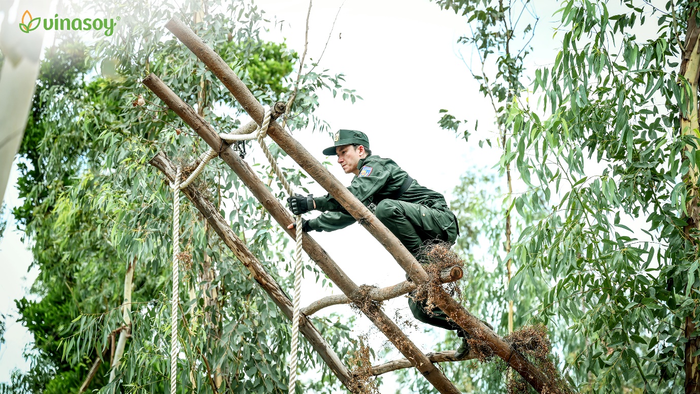 Chọn tiếp sức cho “Chiến sĩ Quả cảm” là cách Fami Canxi truyền đi thông điệp ý nghĩa về bản lĩnh, cứng cáp đến thế hệ trẻ hôm nay