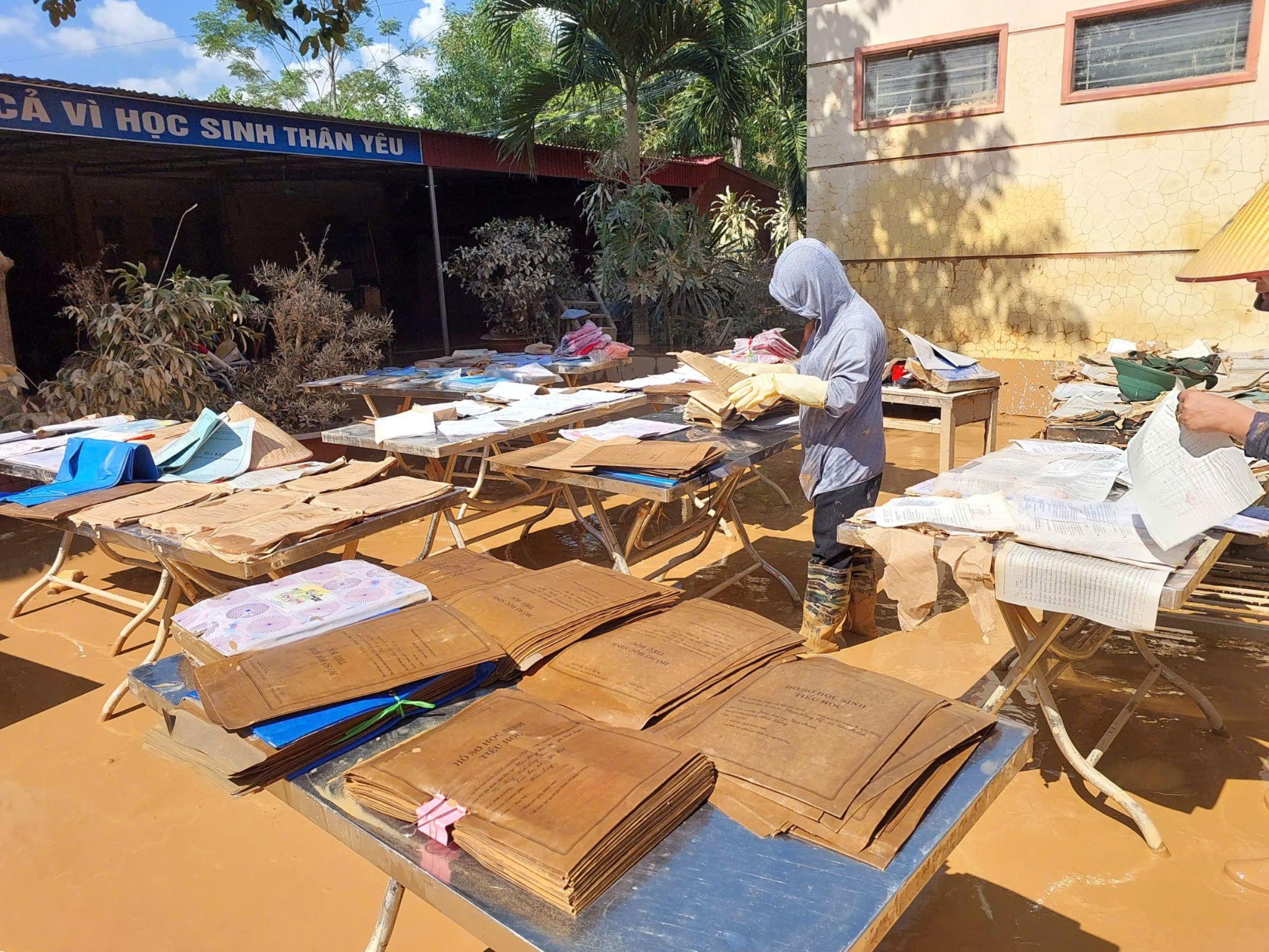 UNIQLO Việt Nam đóng góp 1 tỷ đồng và 3.400 trang phục RE.UNIQLO, hỗ trợ khắc phục hậu quả bão lũ - 1