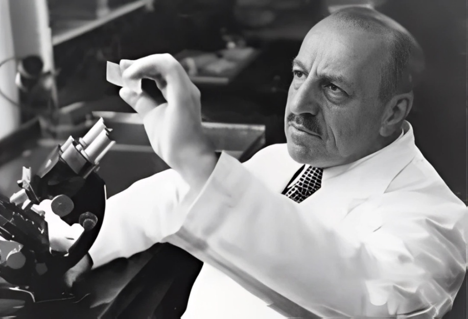 George Papanicolaou (1883–1962) – Bác sĩ đã phát hiện ra tầm soát UTCTC bằng phương pháp phết mỏng tế bào