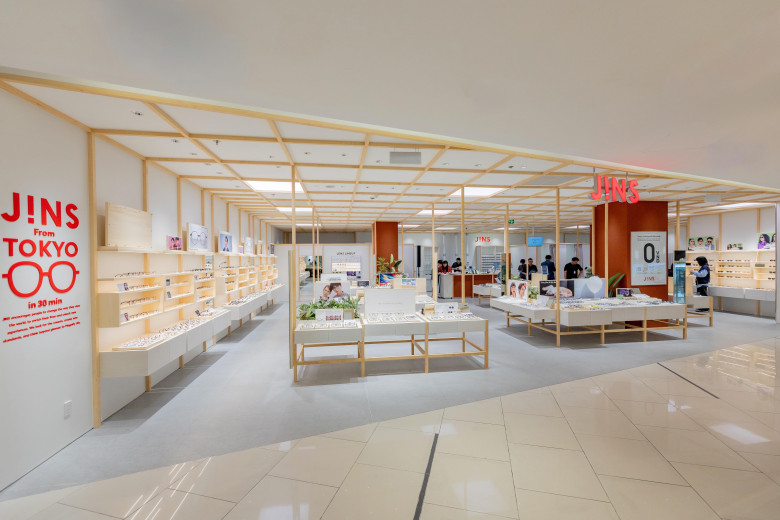 Cửa hàng JINS đầu tiên tại Việt Nam - JINS Saigon Centre