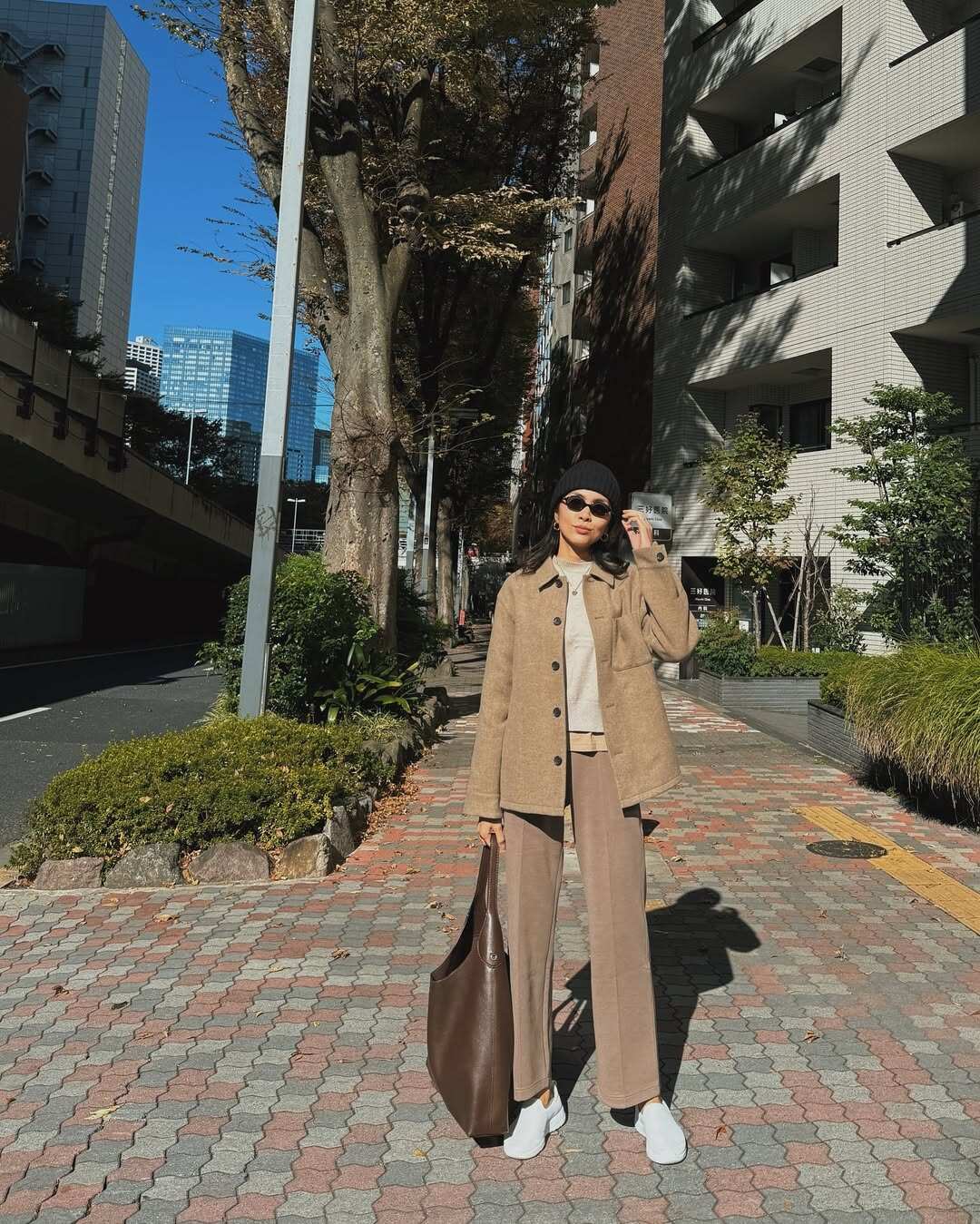 Gu ăn mặc amp;#34;giàu ngầmamp;#34; của hai con dâu nhà tỷ phú Johnathan Hạnh Nguyễn - 6