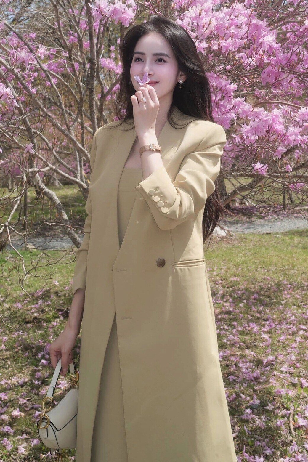 Mỹ nhân Việt mặc gì cũng đẹp nhờ 4 kiểu áo khoác amp;#34;tinh hoa hội tụamp;#34;: Cứ diện là sang chảnh, trẻ trung hơn hẳn - 11