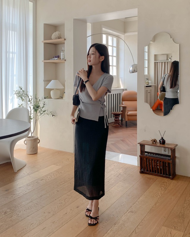 4 món đồ nên tránh mặc đi làm ngày mưa, vừa lộ khuyết điểm lại còn kém duyên với đồng nghiệp - 6