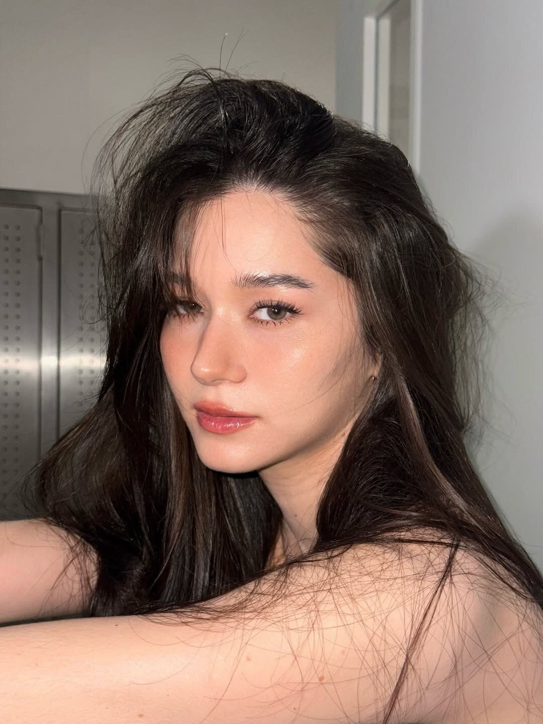 Nhan sắc nữ ca sĩ hát nhép 100% ở khai mạc SEA Games 33 - 12