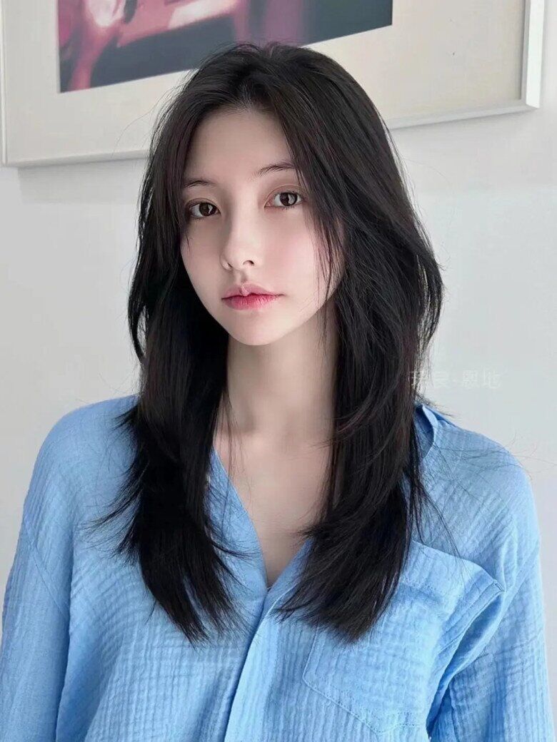 Để kiểu tóc mái này, mặt tròn cũng hóa V-line: Che khuyết điểm khéo mà vẫn đẹp tự nhiên - 10