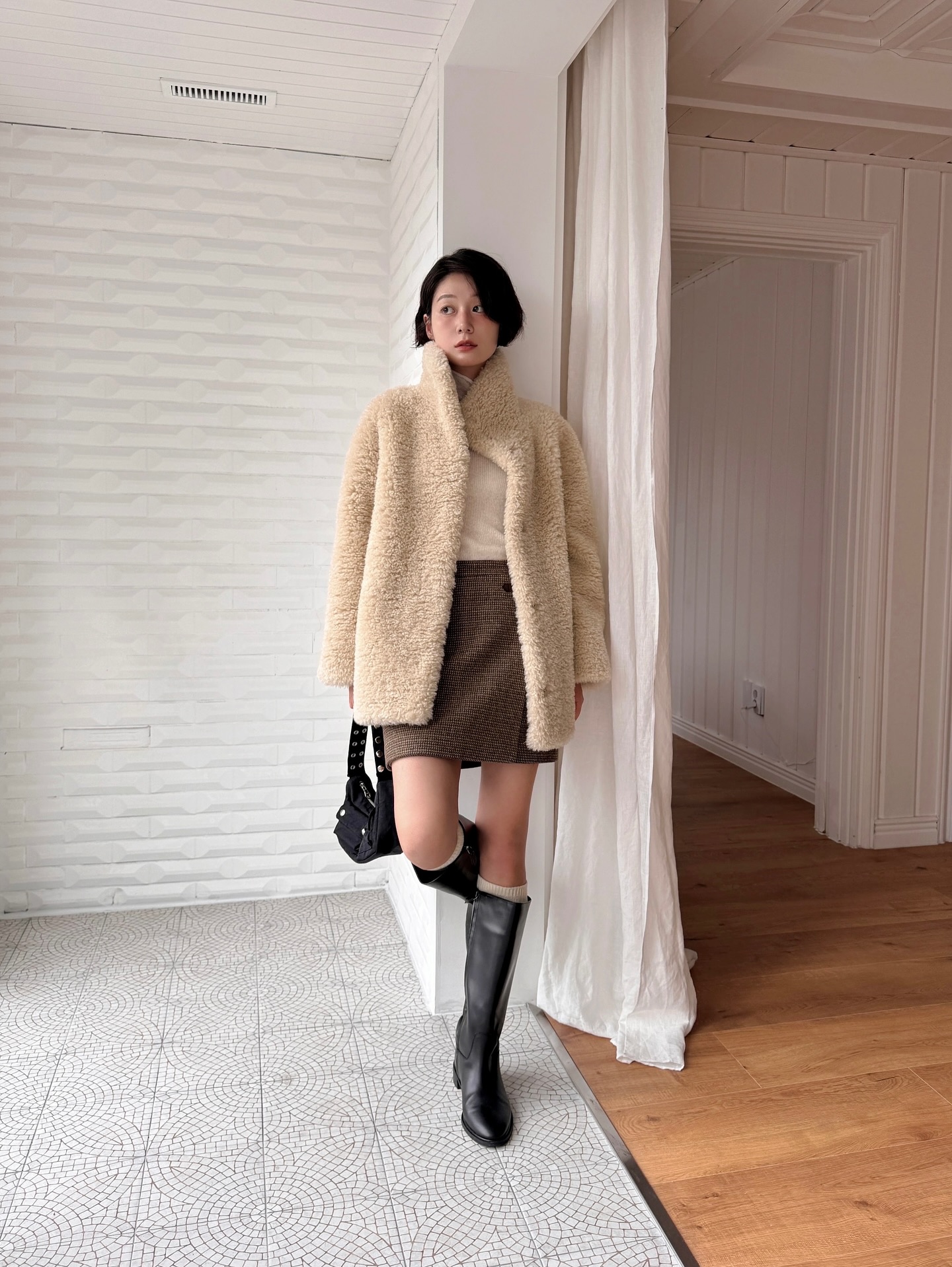 Phụ nữ diện đồ mùa đông dễ bị chê xuề xoà, học ngay 4 công thức vừa gọn dáng lại amp;#34;kéo chânamp;#34; cực đỉnh - 9