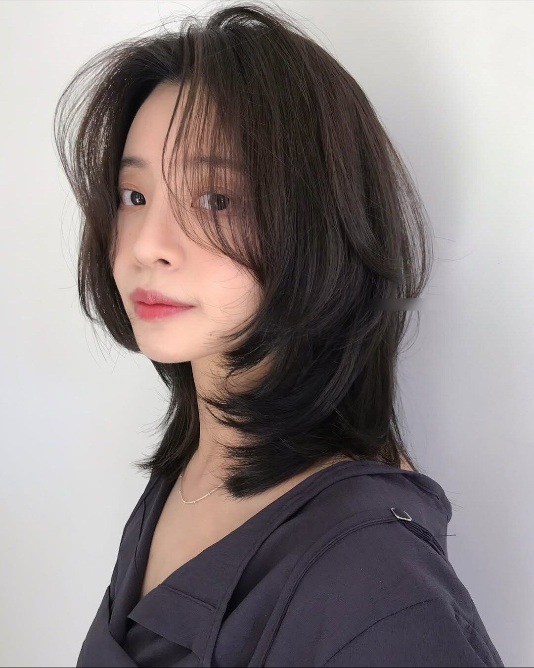 Chị em công sở muốn thành mỹ nhân chốn văn phòng, phải kết thân với 5 kiểu tóc: Vừa gọn mặt lại ít tốn công chăm - 11