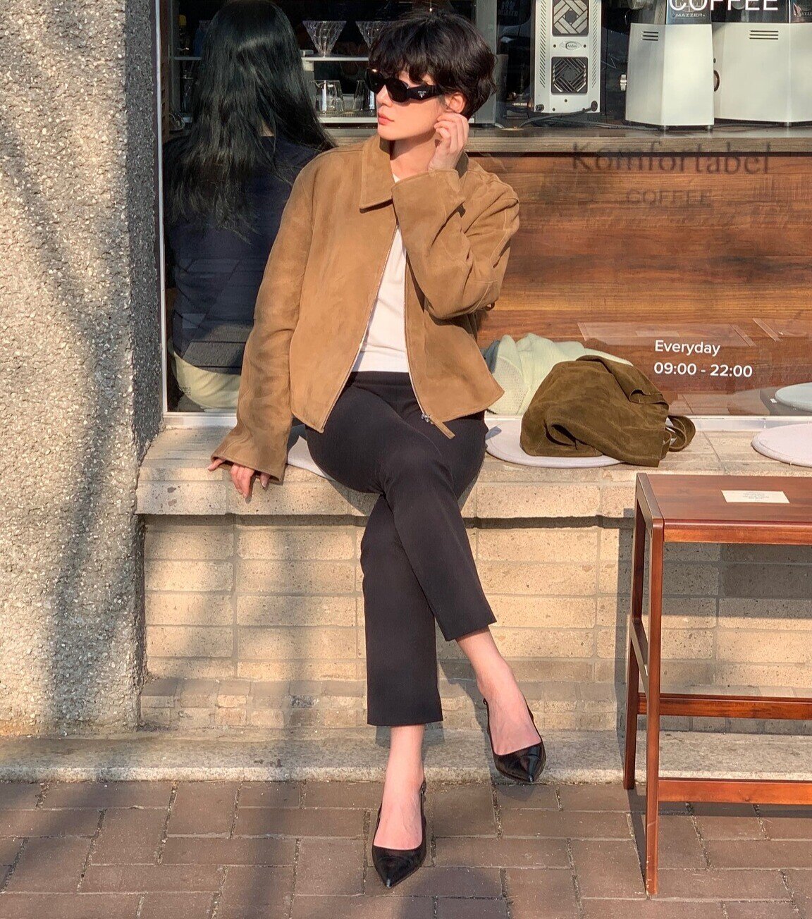 Tủ đồ ít không sao, chị em có 5 kiểu giày này là amp;#34;gánhamp;#34; mọi outfit, đi làm hay đi chơi kiểu gì cũng hợp - 4