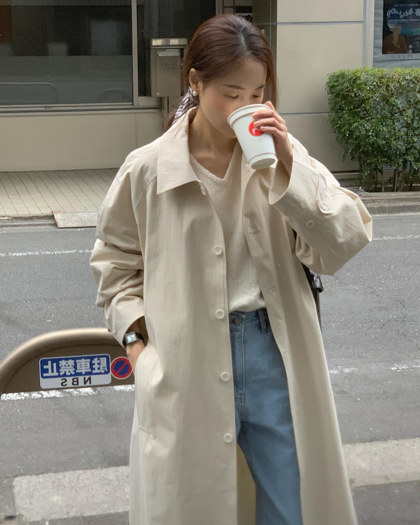 Thời tiết lạnh ai cũng mê diện đồ màu trắng, có đủ 5 món này là đảm bảo xinh nguyên mùa - 2