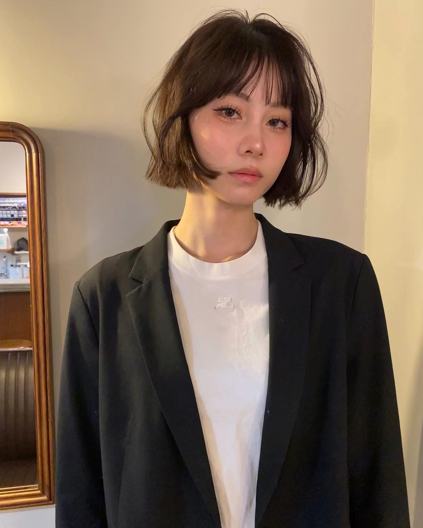 Chị em công sở muốn thành mỹ nhân chốn văn phòng, phải kết thân với 5 kiểu tóc: Vừa gọn mặt lại ít tốn công chăm - 2