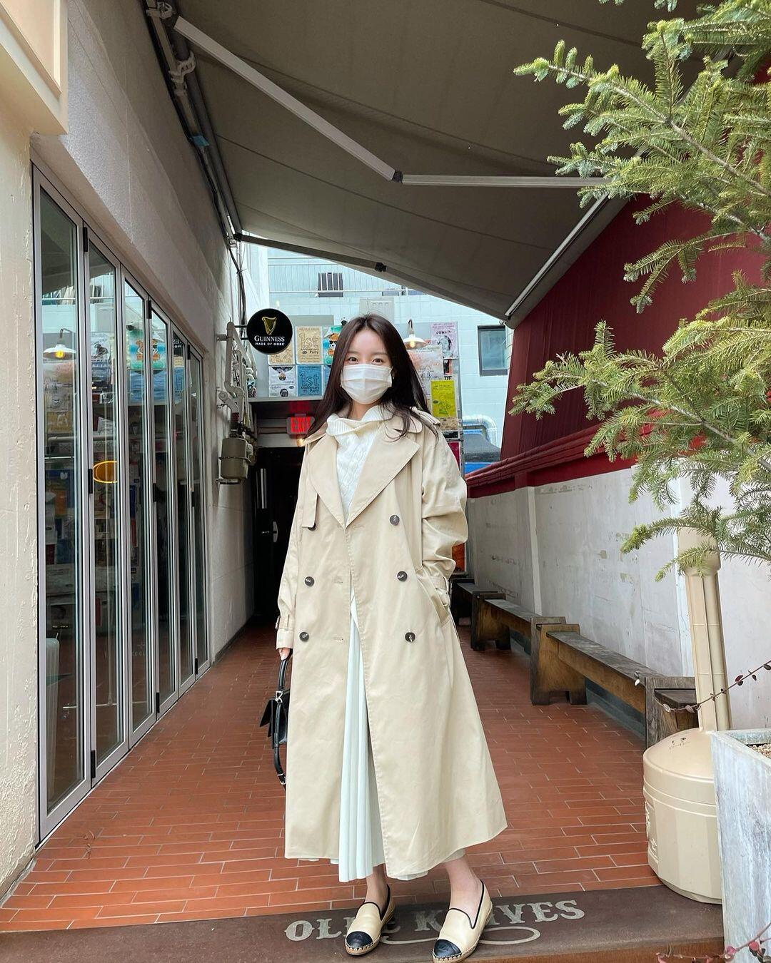 6 kiểu áo khoác không bao giờ lỗi mốt, chị em có trong tủ là mặc đẹp từ năm này sang năm khác - 23