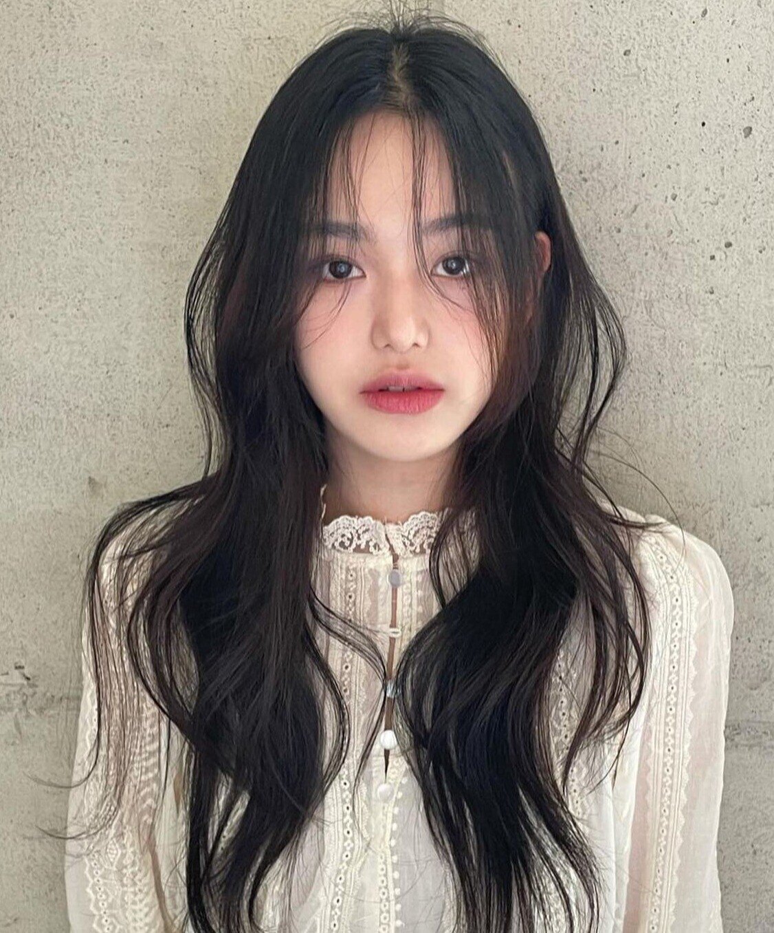 5 kiểu giúp nàng tóc mỏng trông dày bồng bềnh, mặt nhỏ hơn thấy rõ - 14