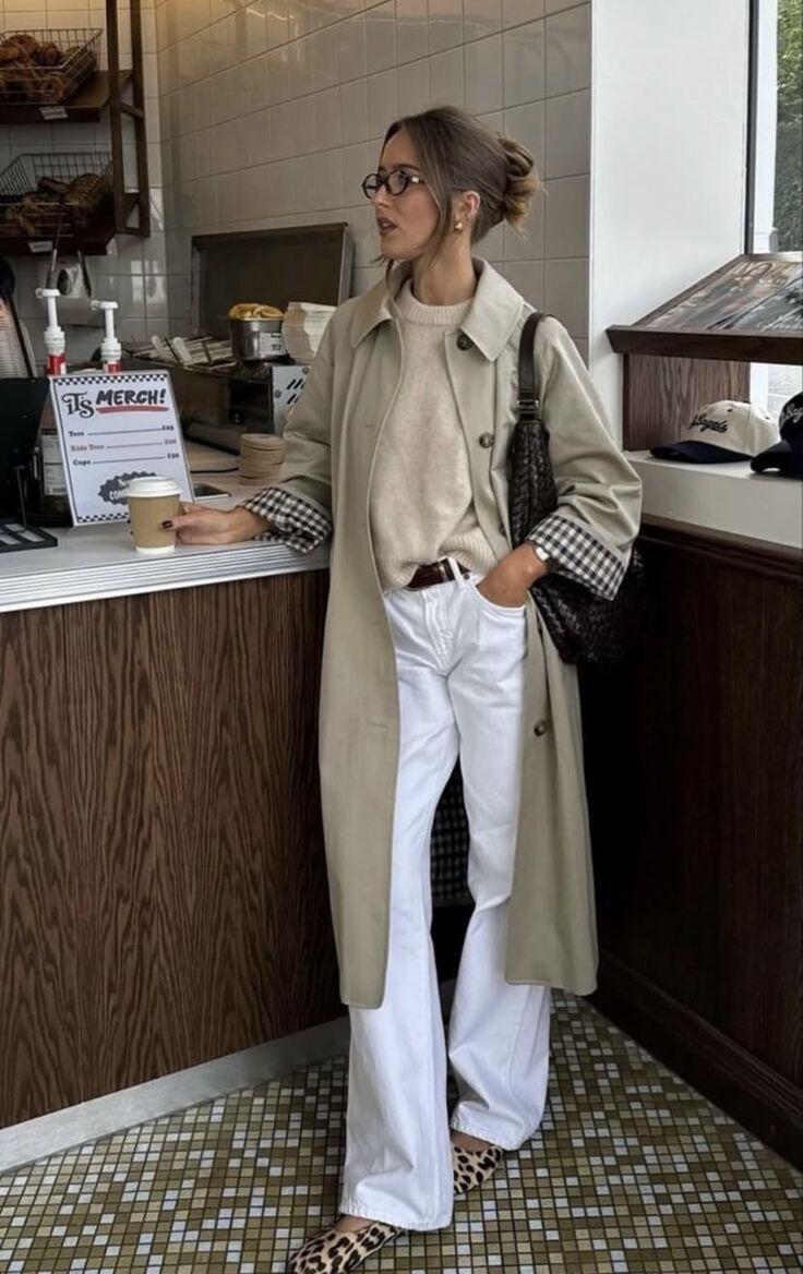 Mùa lạnh đón đầu xu hướng diện quần trắng nhờ 4 công thức này, hội chị em vừa mặc ấm lại trẻ trung hơn tuổi  - 3