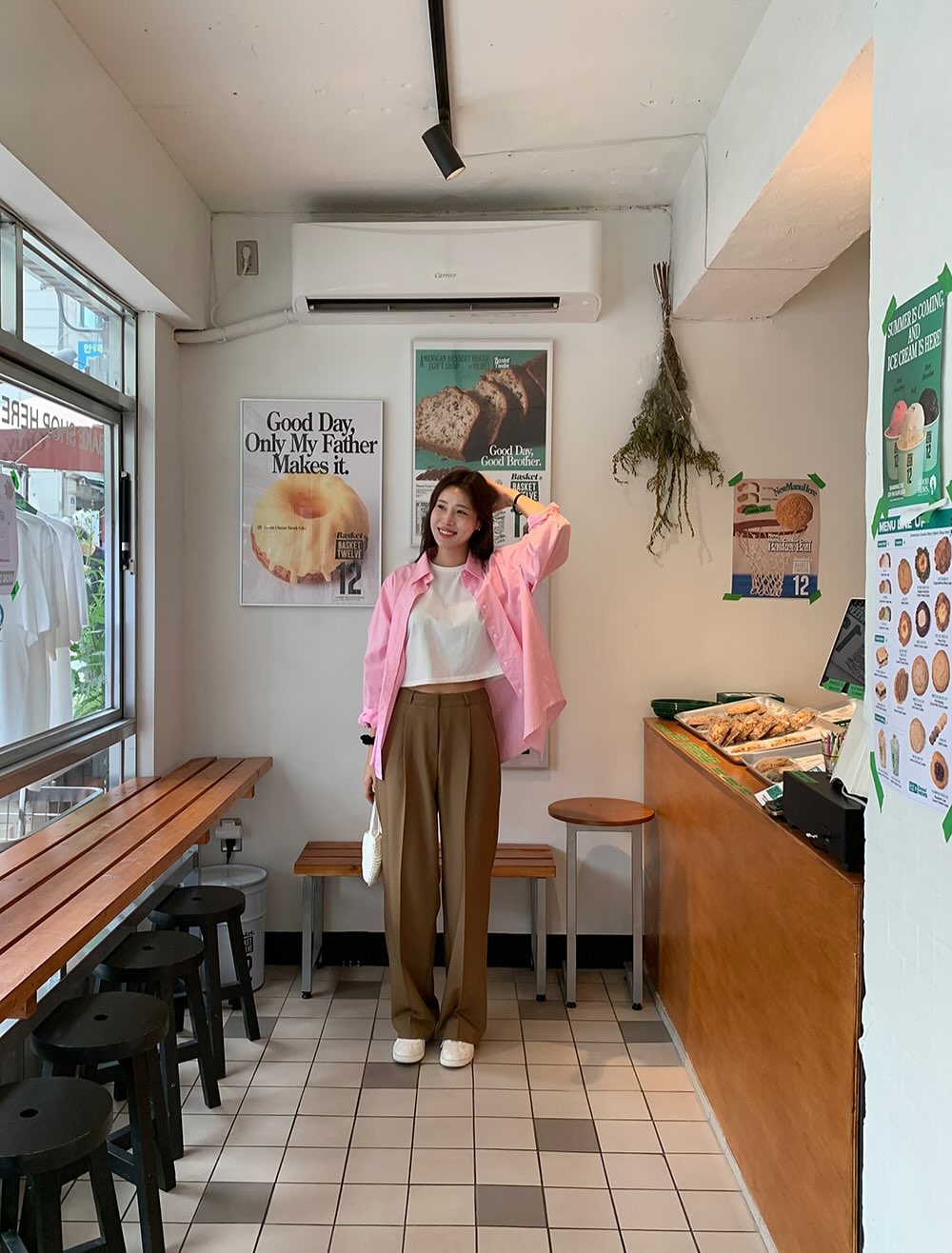 4 món đồ nên tránh mặc đi làm ngày mưa, vừa lộ khuyết điểm lại còn kém duyên với đồng nghiệp - 9