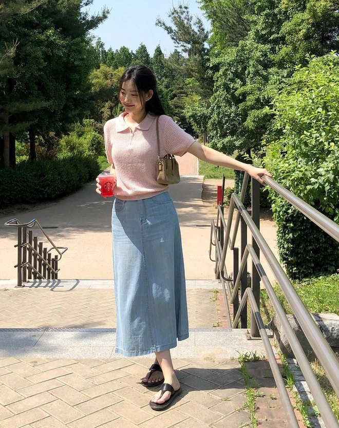 Mặc chân váy xuyên tuần, tôi nhận ra 4 dáng amp;#34;hack chânamp;#34; thần kỳ, chị em công sở nào cũng nên có - 5