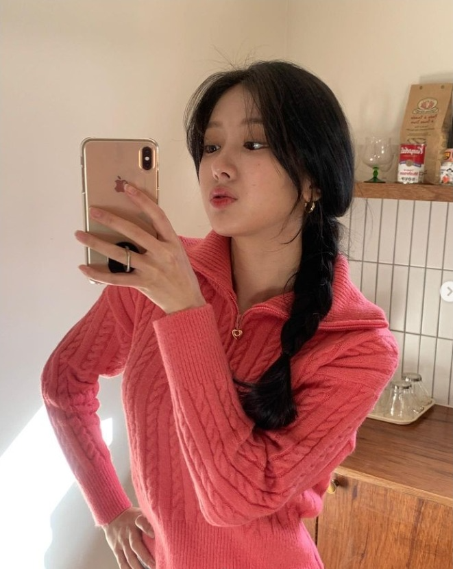 Để kiểu tóc mái này, mặt tròn cũng hóa V-line: Che khuyết điểm khéo mà vẫn đẹp tự nhiên - 6