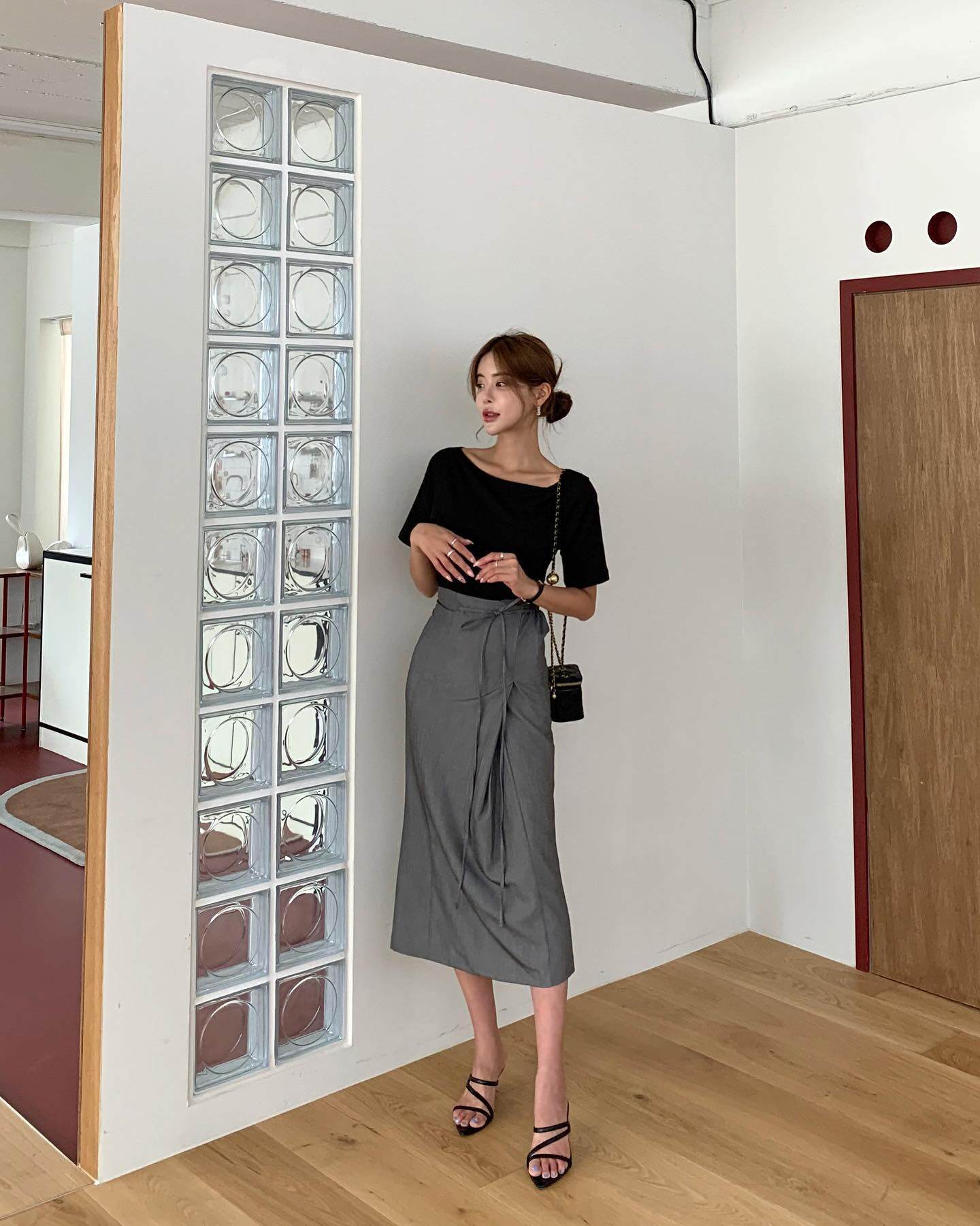 Cuối năm dọn tủ đồ, chỉ giữ lại 3 kiểu giày này là cả outfit tự khắc sang xịn hết nấc, không cần nghĩ nhiều - 5