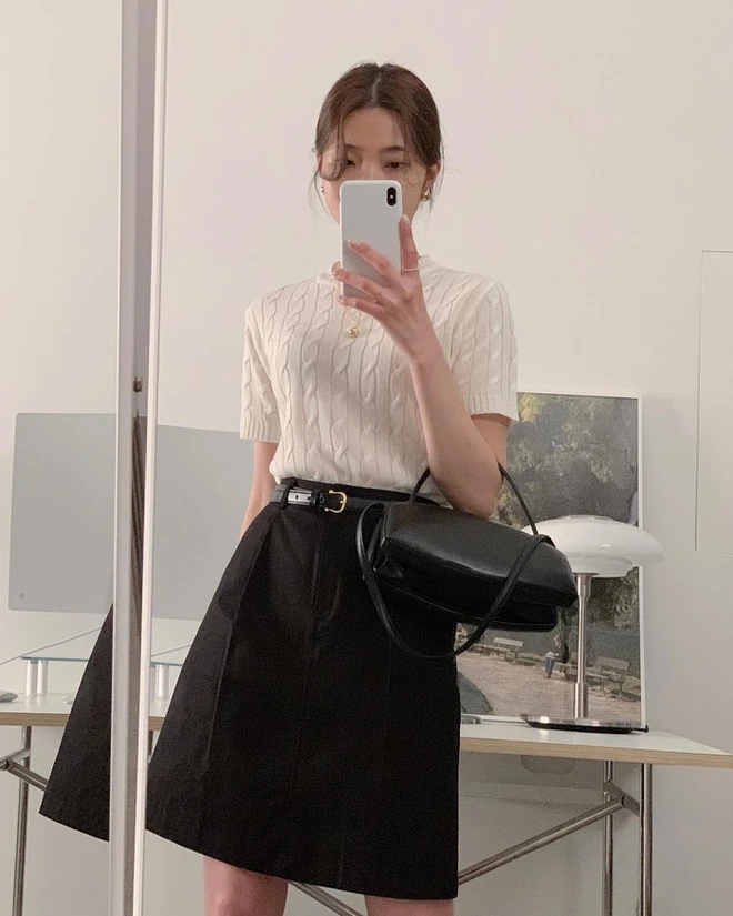 Áo len cộc tay không hề chán như bạn nghĩ: Chỉ cần phối đúng 5 kiểu này là sang xịn mịn suốt mùa Thu - Đông 2025 - 6