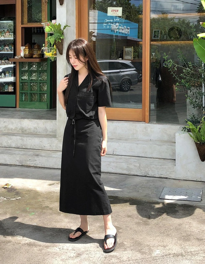 Mặc chân váy xuyên tuần, tôi nhận ra 4 dáng amp;#34;hack chânamp;#34; thần kỳ, chị em công sở nào cũng nên có - 6