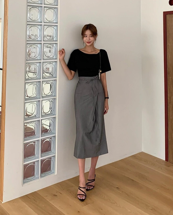 Mặc chân váy xuyên tuần, tôi nhận ra 4 dáng amp;#34;hack chânamp;#34; thần kỳ, chị em công sở nào cũng nên có - 7