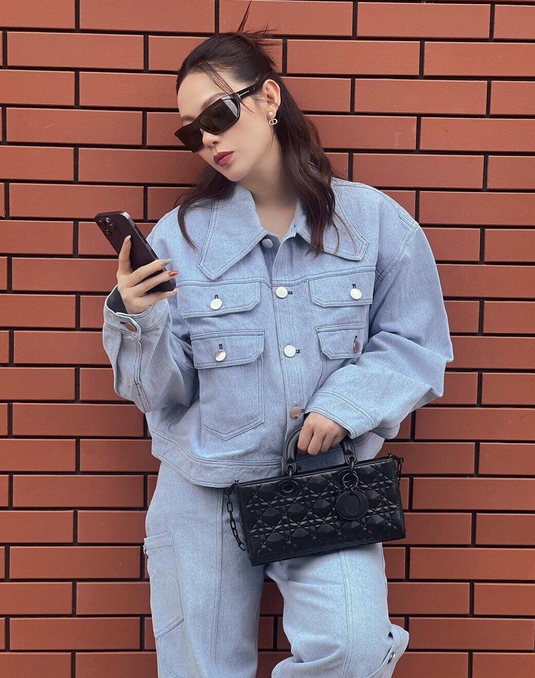 amp;#34;Đệ nhất mỹ nhân Sài thànhamp;#34; lấy đại gia hơn 10 tuổi có cả amp;#34;kho đồ hiệuamp;#34;, mê chiếc túi giống Hoa hậu Jennifer Phạm - 5