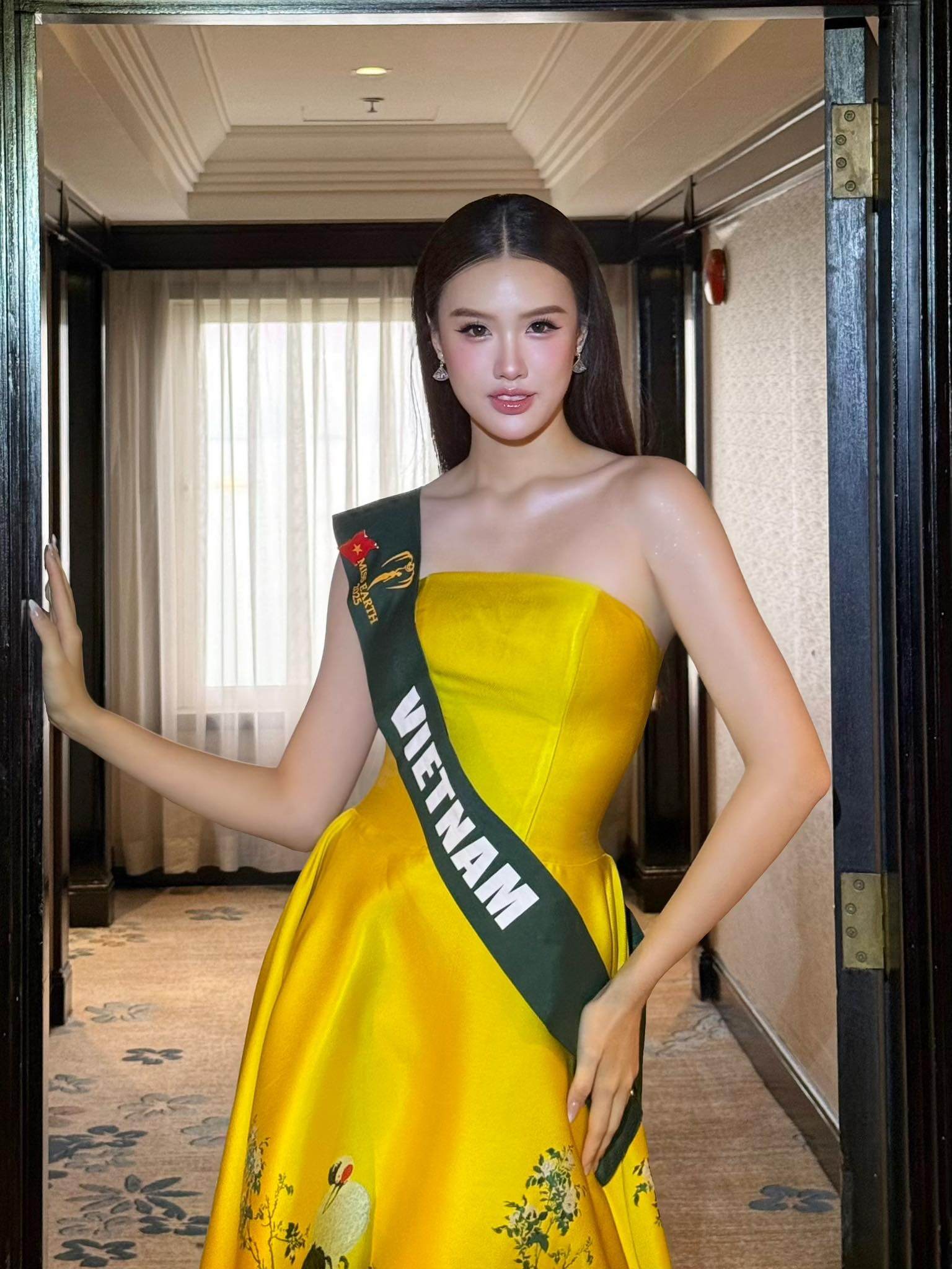 Mỹ nhân Việt vừa đạt Á hậu 2 Miss Earth: Từng amp;#34;bại trậnamp;#34; trước Hoa hậu Quế Anh, ảnh mặt mộc khiến nhiều người ngỡ ngàng - 7