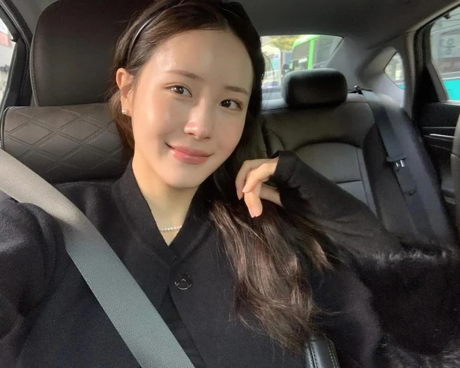 Việc áp dụng quy tắc 3 giây giúp làn da của được cấp ẩm tốt hơn, hạn chế tình trạng bong tróc.