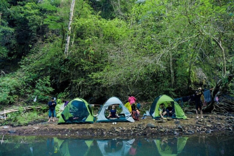 Cách Tp.hcm 3 Tiếng Đi Xe, Giới Trẻ Mê Mẩn Trekking Ở Nơi Đẹp Như Vườn Cổ Tích”, Thưởng Thức Đặc Sản Có 1-0-2 Băng Suối, Trekking Là Hoạt Động Không Thể Bỏ Qua Khi Đến Với Vườn Quốc Gia Bù Gia Mập.