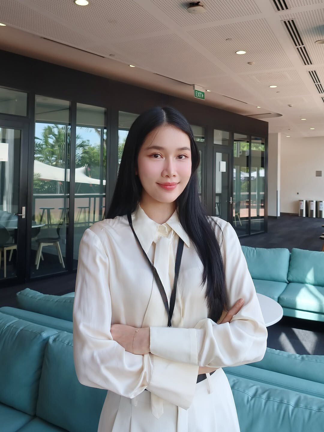 Nhan sắc trong trẻo của Á hậu Phương Anh khi trở thành giảng viên ở tuổi 27.