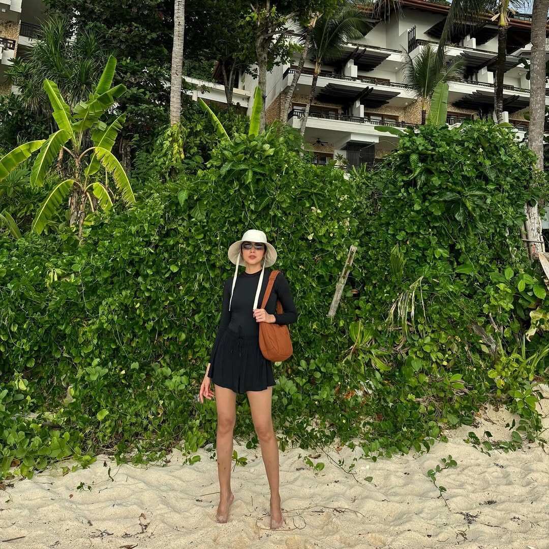 Vóc dáng nuột nà của Tăng Thanh Hà sau 3 lần sinh nở.