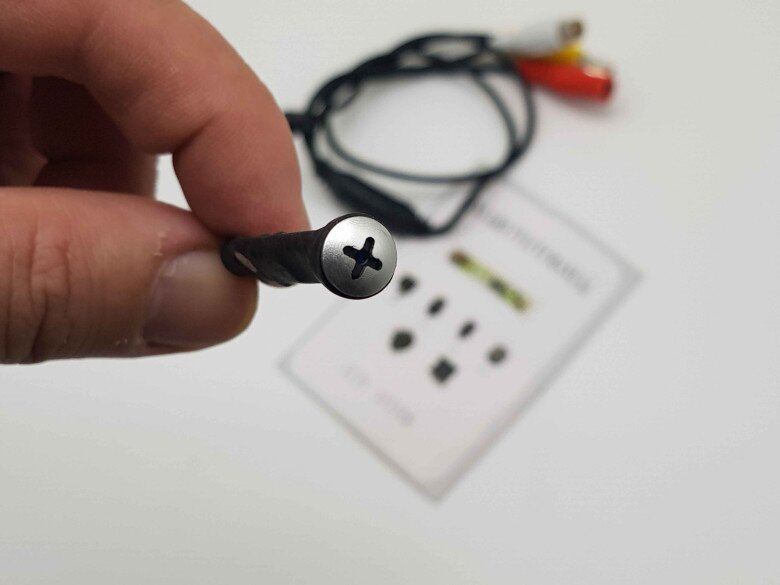 Ngày nay có nhiều thiết bị quay lén được nguỵ trang rất tinh vi.