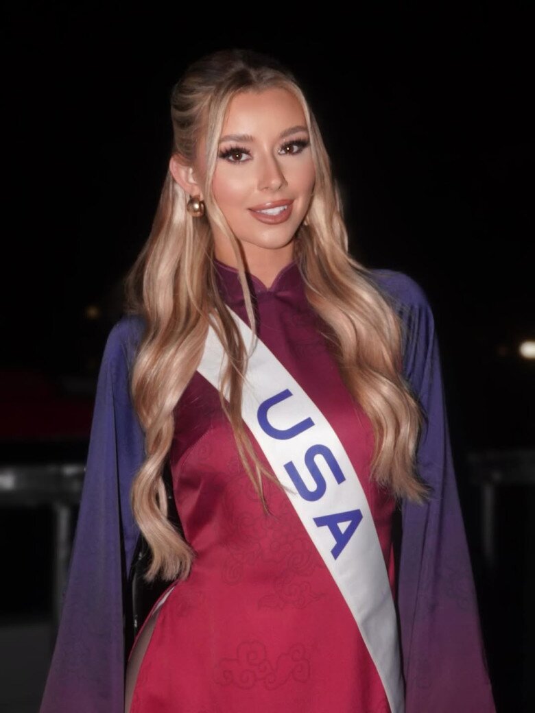 Trước khi đăng quang, mỹ nhân được xem là đối thủ nặng ký cho ngôi vị Miss Cosmo 2025 không chỉ bởi sắc vóc nóng bỏng mà còn có pro5 cực khủng.