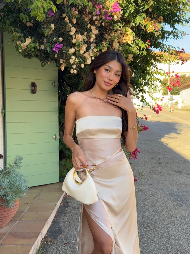 Bên cạnh phong cách thời trang, Á hậu Thảo Nhi còn là mỹ nhân Việt hiếm hoi có 3 lần lọt top 100 gương mặt đẹp nhất thế giới.