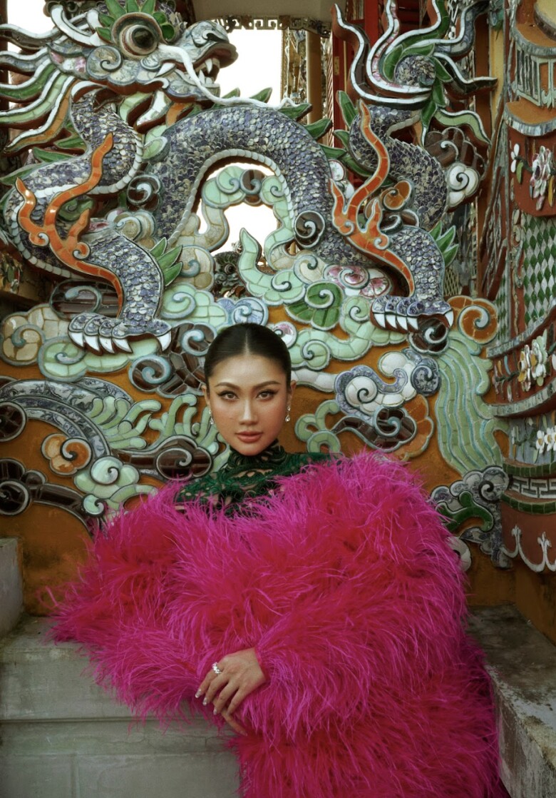 Visual của Hoa hậu Phương Linh - đại diện Việt Nam tại Miss Cosmo 2025.