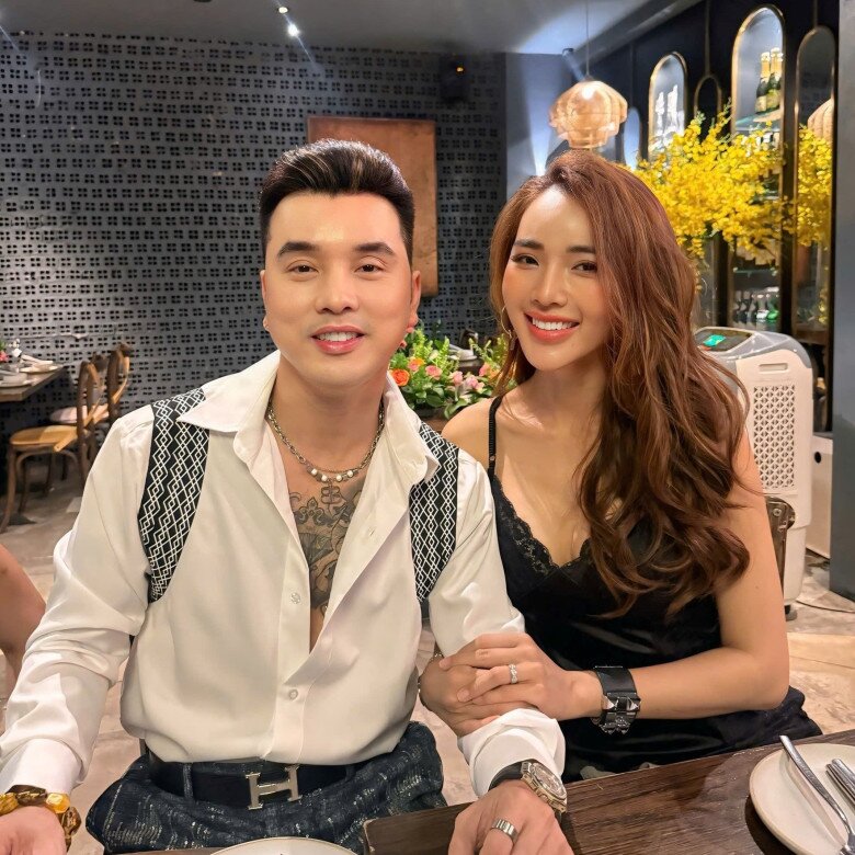 Những năm qua, Kim Cương không hoạt động nghệ thuật mà dành thời gian để chăm sóc gia đình.