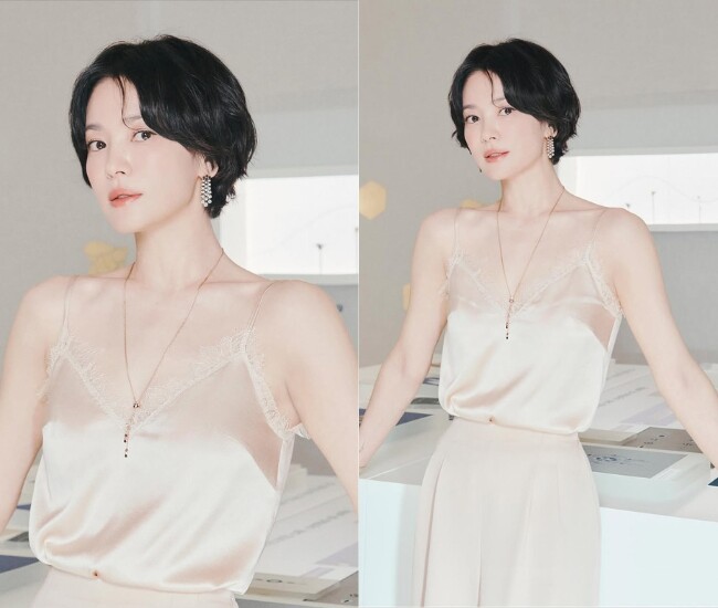 Không chỉ xinh đẹp, Song Hye Kyo còn khiến nhiều người xuýt xoa bởi phong cách thời trang chanh sả và trẻ trung hơn tuổi.
