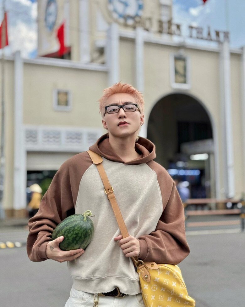 Theo chân Sơn Tùng M-TP check-in 3 địa điểm nổi tiếng ở TP.HCM: Vừa thoải mái sống ảo, giá còn siêu “hạt dẻ” - 3