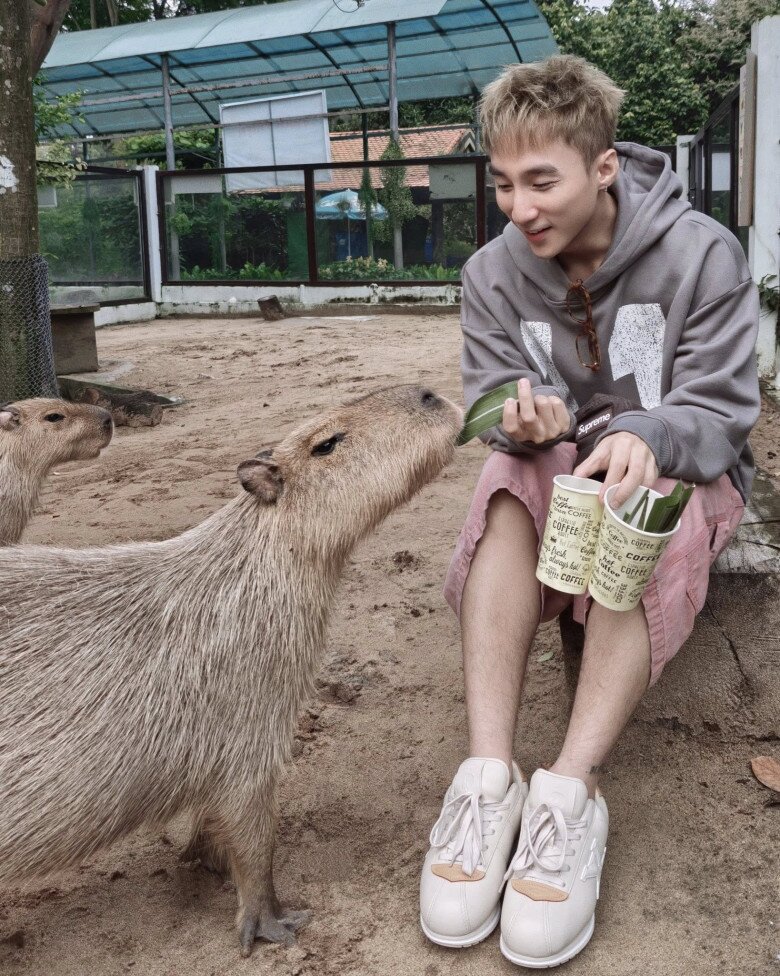 Theo chân Sơn Tùng M-TP check-in 3 địa điểm nổi tiếng ở TP.HCM: Vừa thoải mái sống ảo, giá còn siêu “hạt dẻ” - 6