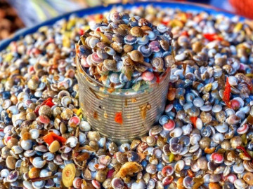 Đặc sản nhỏ xíu khiến người mua "hoa mắt", xưa không ai thèm giờ được dân phố săn lùng, giá bán tính theo lon