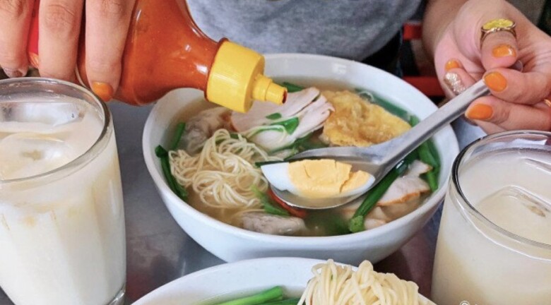 Đi tìm 3 quán mì vằn thắn lâu đời ngon nổi tiếng Thủ đô: Có quán mệnh danh là amp;#34;siêu chảnhamp;#34;, chỉ bán vài tiếng là hết sạch - 4