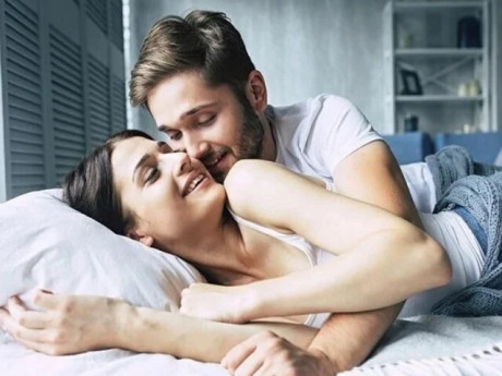 Sức khỏe - Những điểm nhạy cảm nên chạm và nên tránh khi quan hệ tình dục để giúp cả hai thăng hoa, tránh tụt cảm xúc?