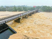 Tin tức - Lũ đặc biệt lớn trên sông Cầu và sông Thương, 70 xã, phường của 4 tỉnh ngập lụt