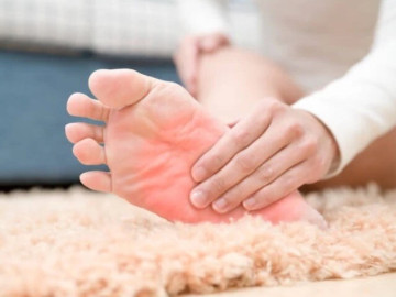 Sức khỏe - 5 thay đổi ở bàn chân là tín hiệu gan kiệt quệ, cảnh báo ung thư đang âm thầm tiến triển
