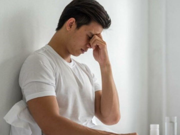 Tưởng viêm họng do lạnh, nam thanh niên không ngờ mắc bệnh lạ sau 1 tháng ân ái với người yêu