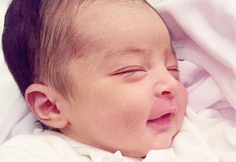 Gen của bố mẹ ảnh hưởng một phần nào đó diện mạo của trẻ khi sinh ra.