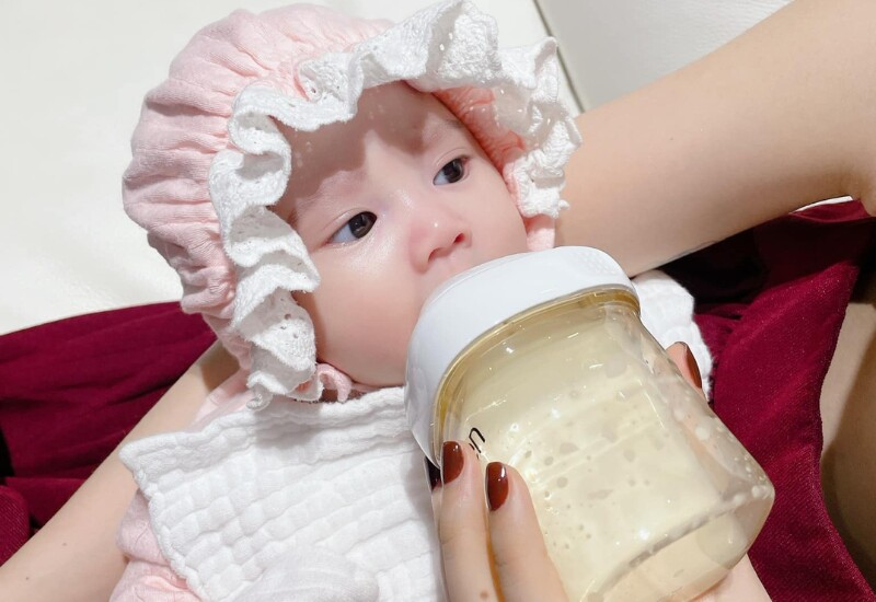 Những em bé chào đời "trộm vía" sở hữu diện mạo ưa nhìn, phần lớn là nhờ gen di truyền tốt từ bố mẹ.